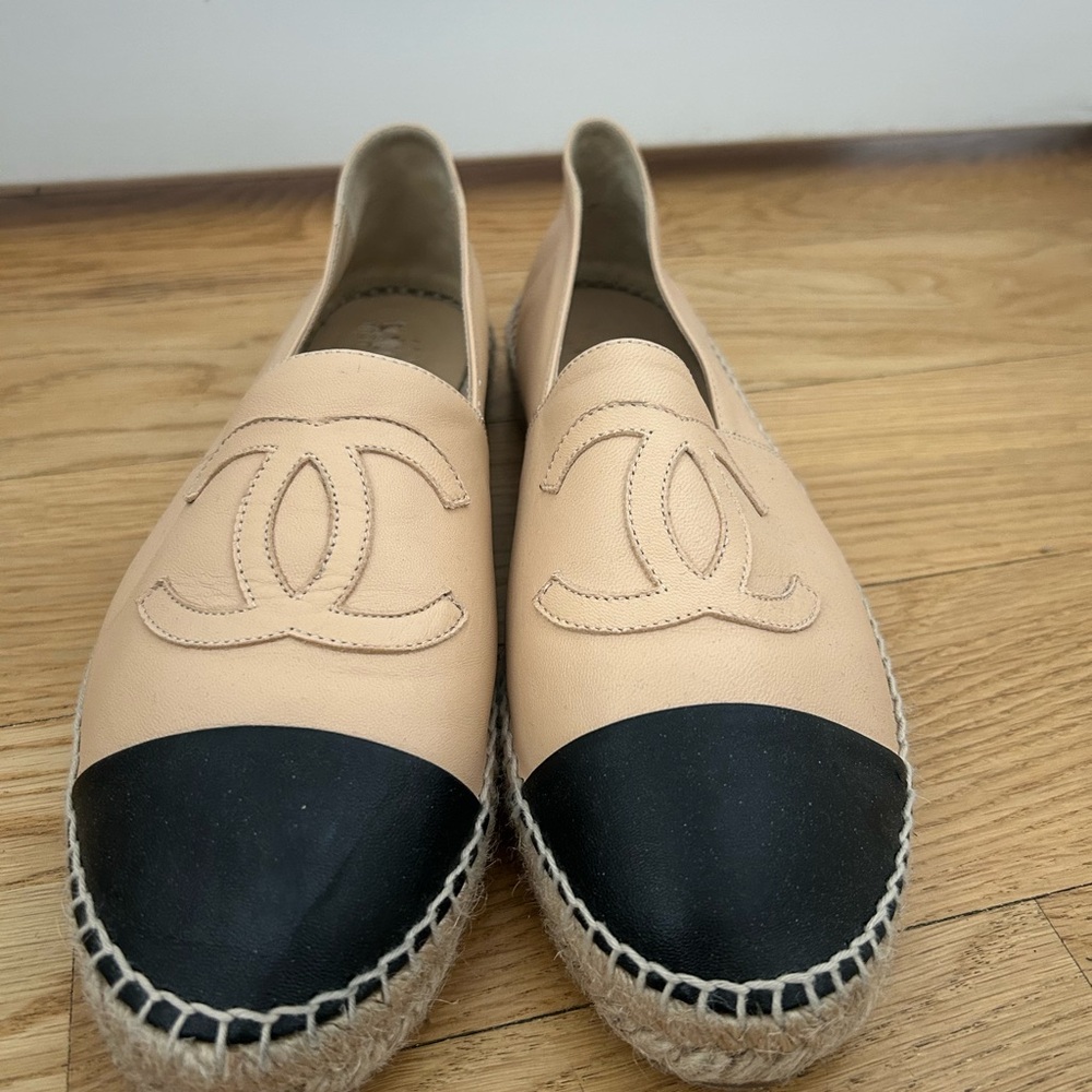 CHANEL Beige Leather Espadrilles with Black Toe Cap